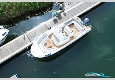 Jeanneau Cap Camarat 8.5 CC Motorboat 2015, with Yamaha engine, United Kingdom