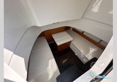 Jeanneau Cap Camarat 8.5 CC Motorboat 2015, with Yamaha engine, United Kingdom