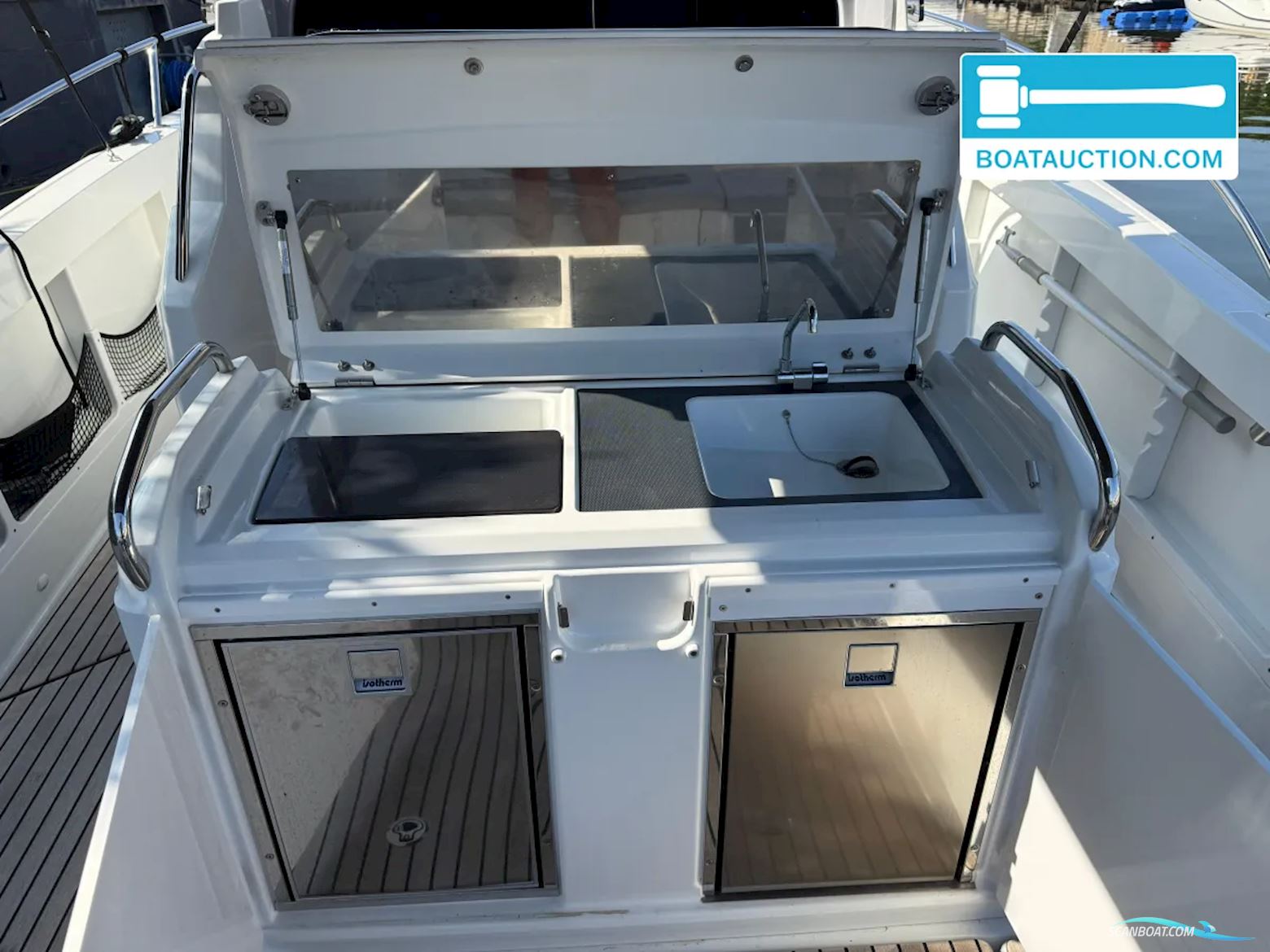 Jeanneau Cap Camarat 8.5CC