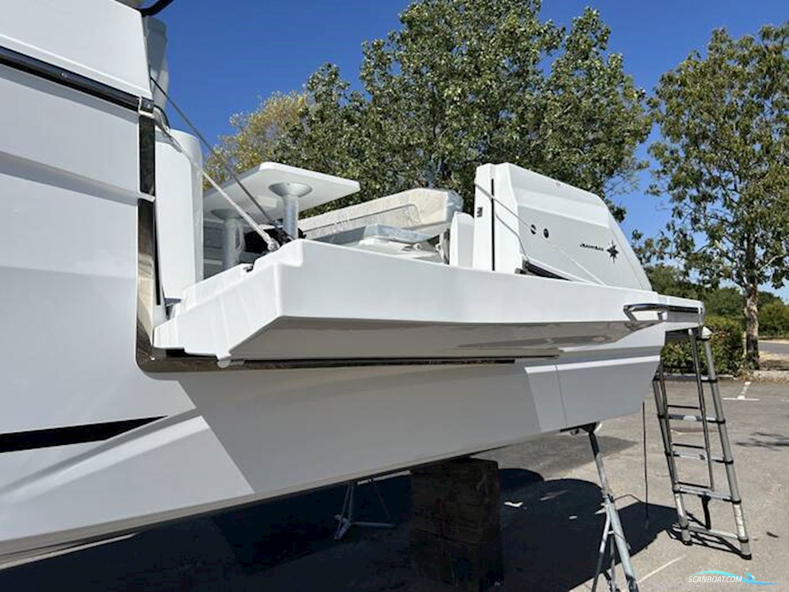 Jeanneau Cap Camarat 9.0 CC Series 2