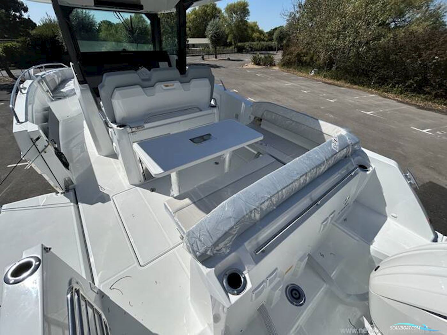 Jeanneau Cap Camarat 9.0 CC Series 2