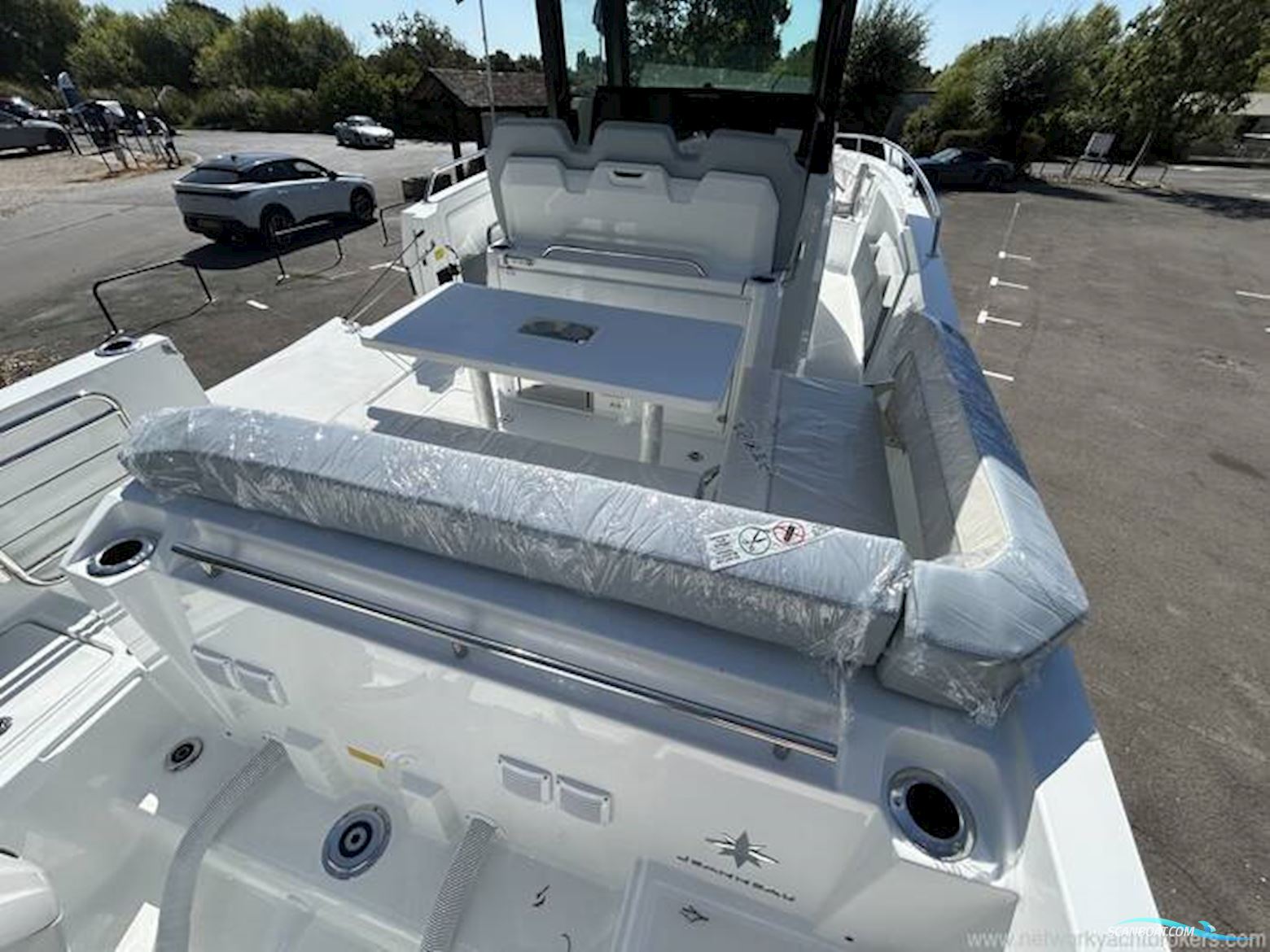 Jeanneau Cap Camarat 9.0 CC Series 2