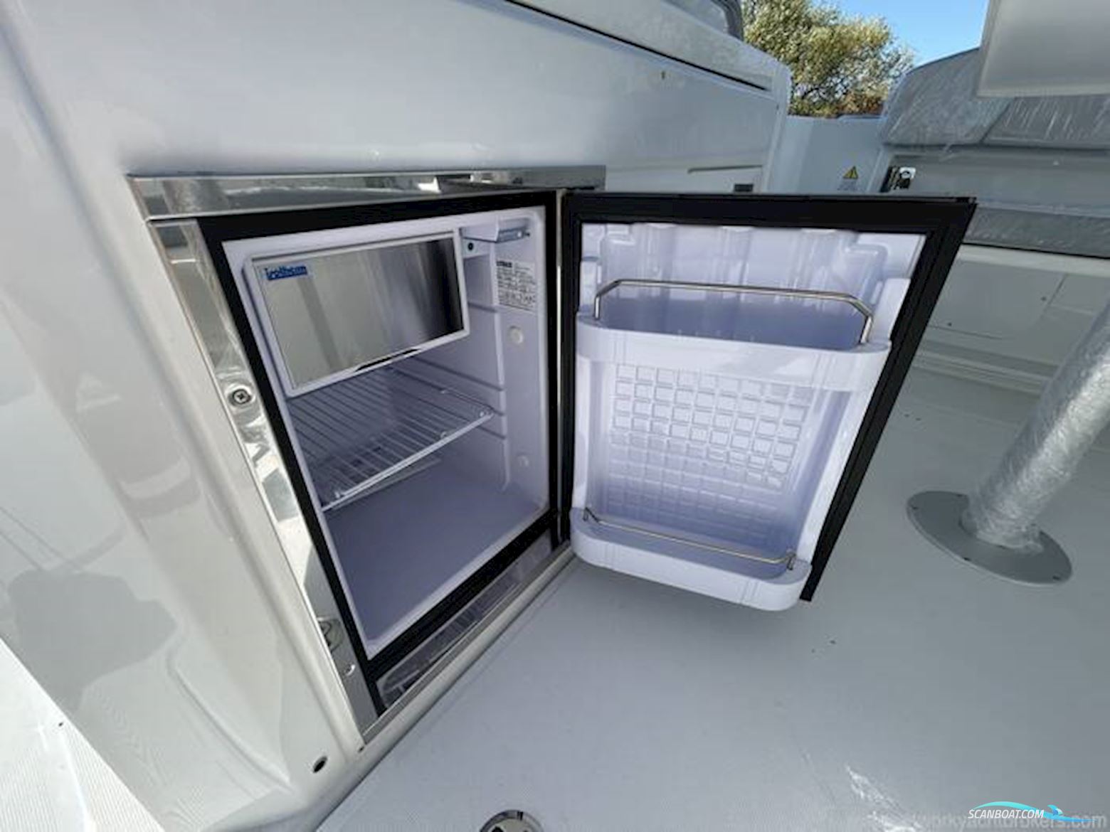 Jeanneau Cap Camarat 9.0 CC Series 2