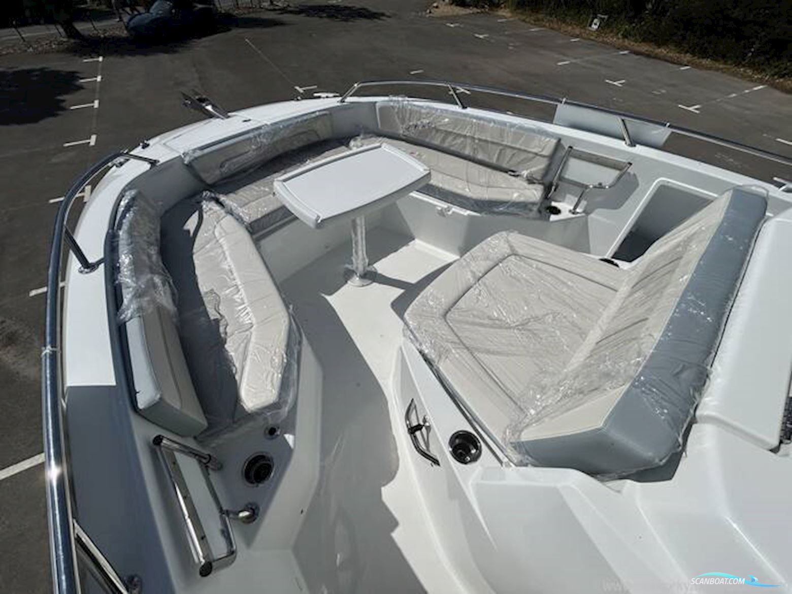Jeanneau Cap Camarat 9.0 CC Series 2