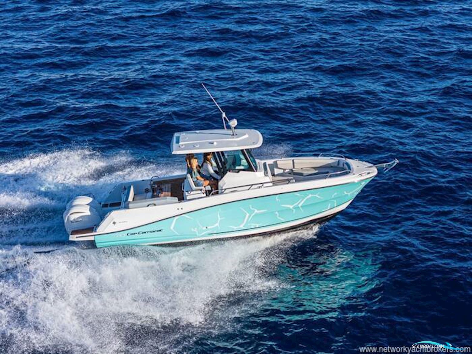 Jeanneau Cap Camarat 9.0 CC Series 2