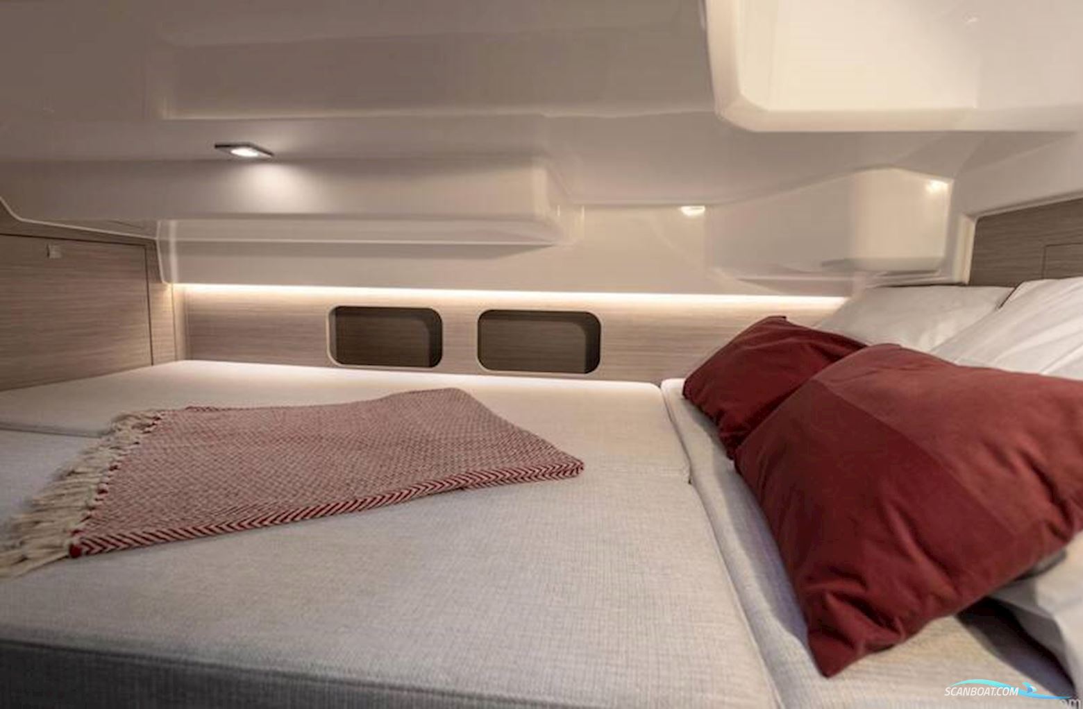 Jeanneau Cap Camarat 9.0 WA S2