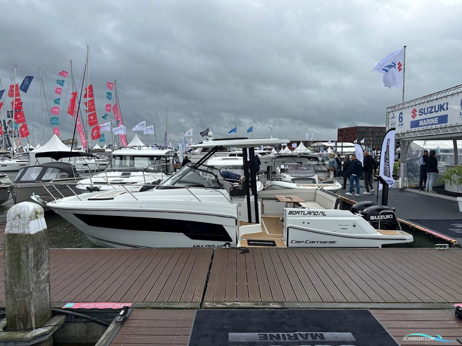 Jeanneau Cap Camarat 9.0 WA Serie 2 new model!