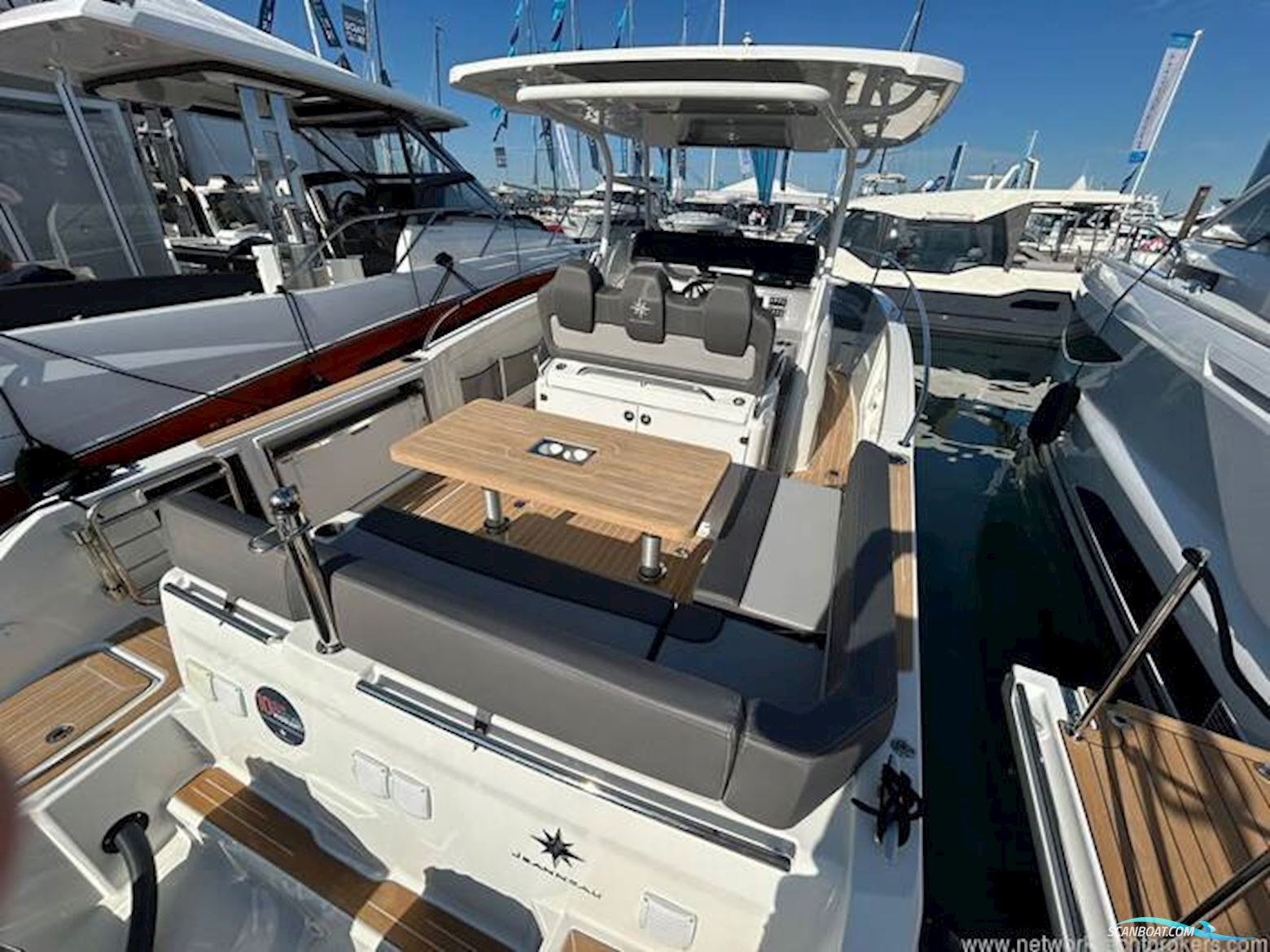 Jeanneau Cap Camarat 9.0CC