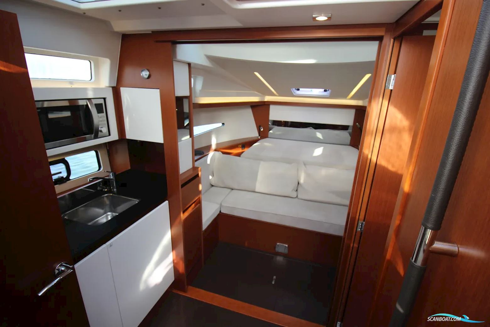 Jeanneau Leader 33