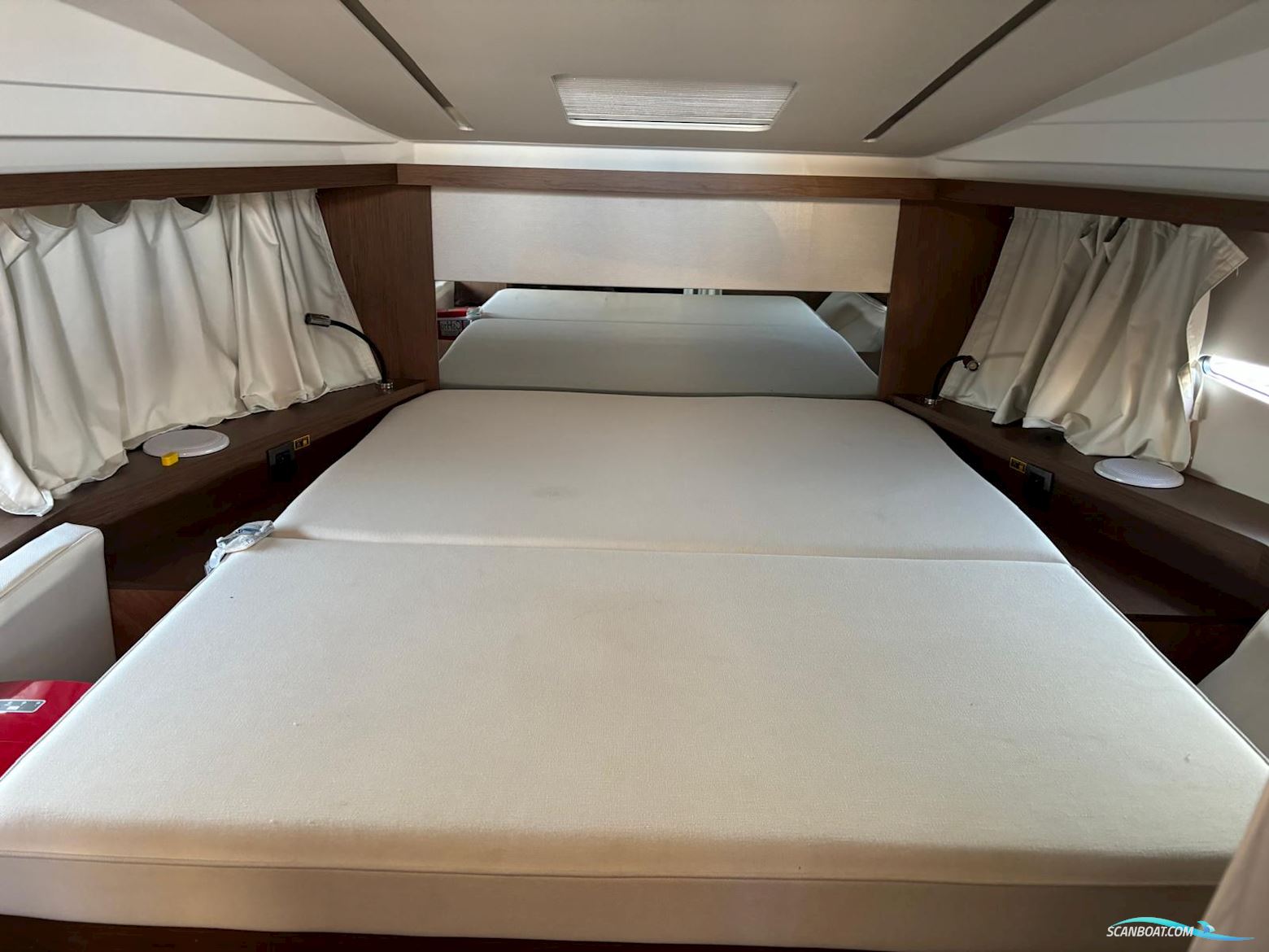 Jeanneau Leader 33