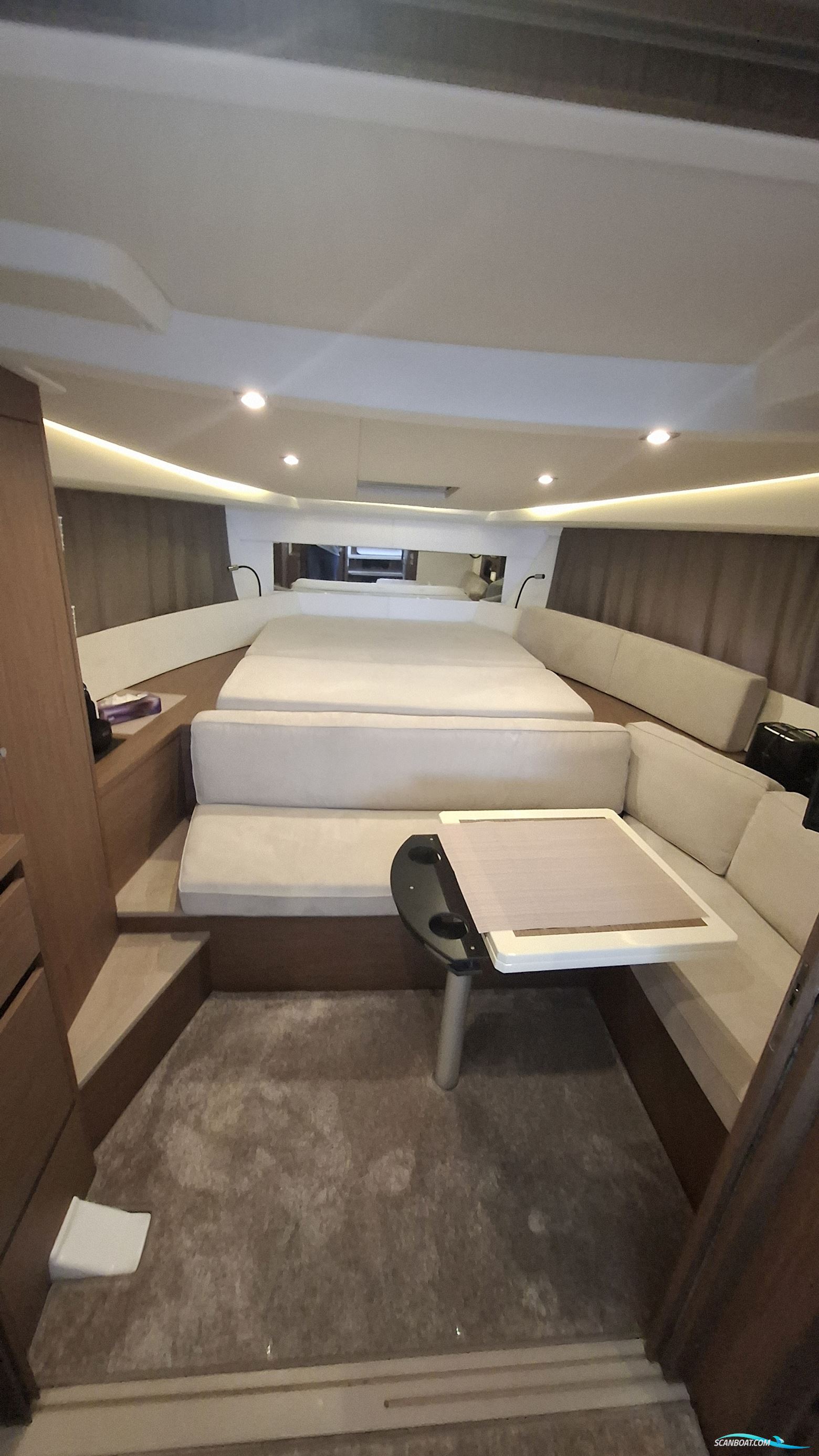 Jeanneau Leader 36 Modell 2019