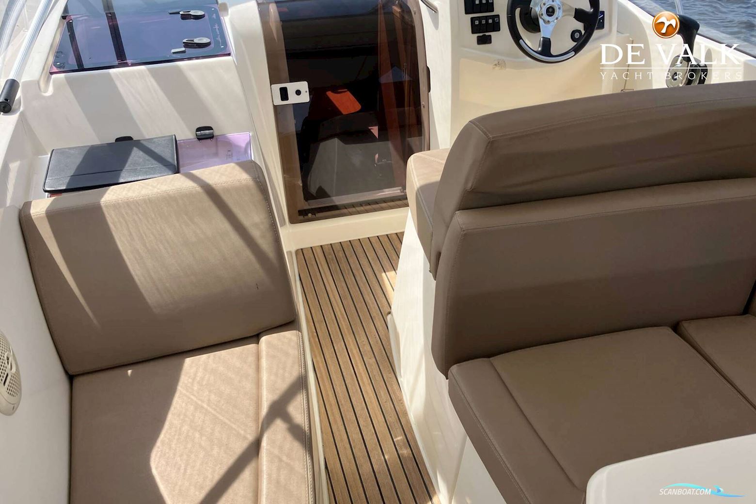 Jeanneau Leader 8