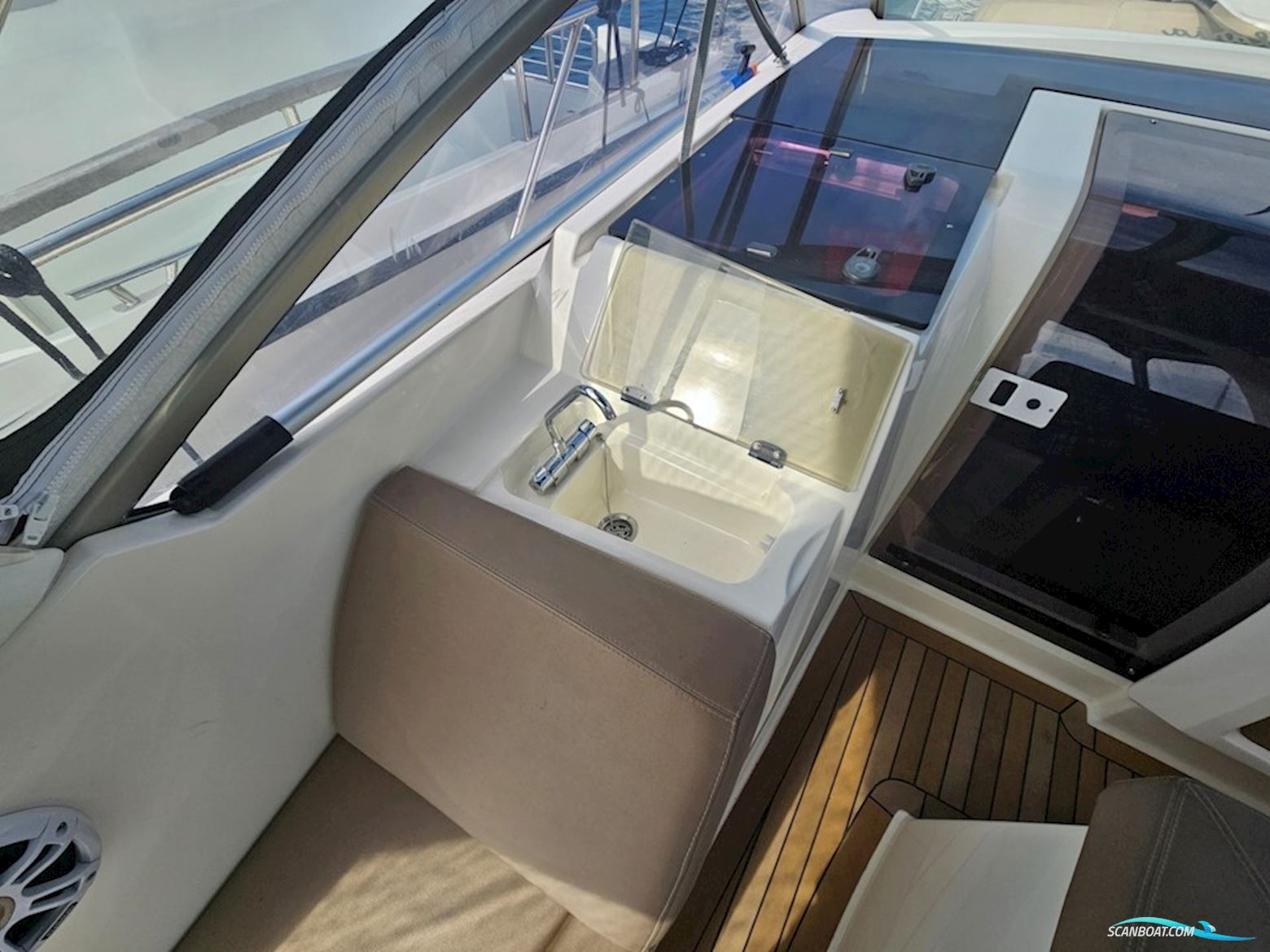 Jeanneau Leader 8