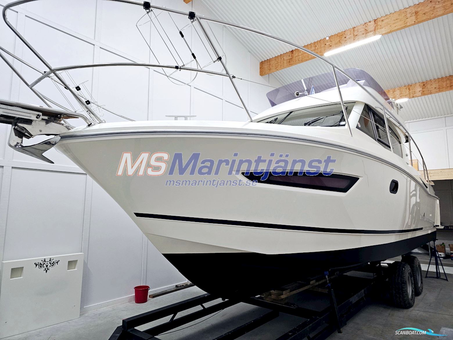 Jeanneau Merry Fisher 10