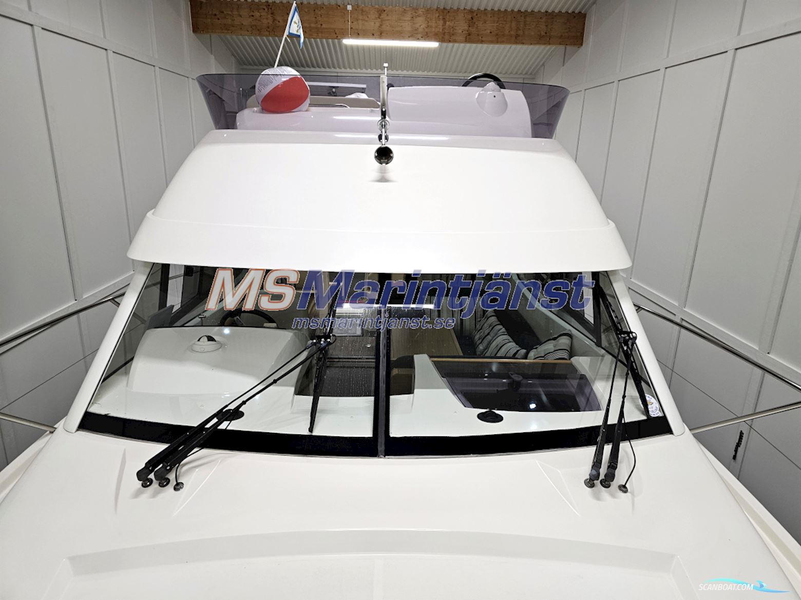 Jeanneau Merry Fisher 10