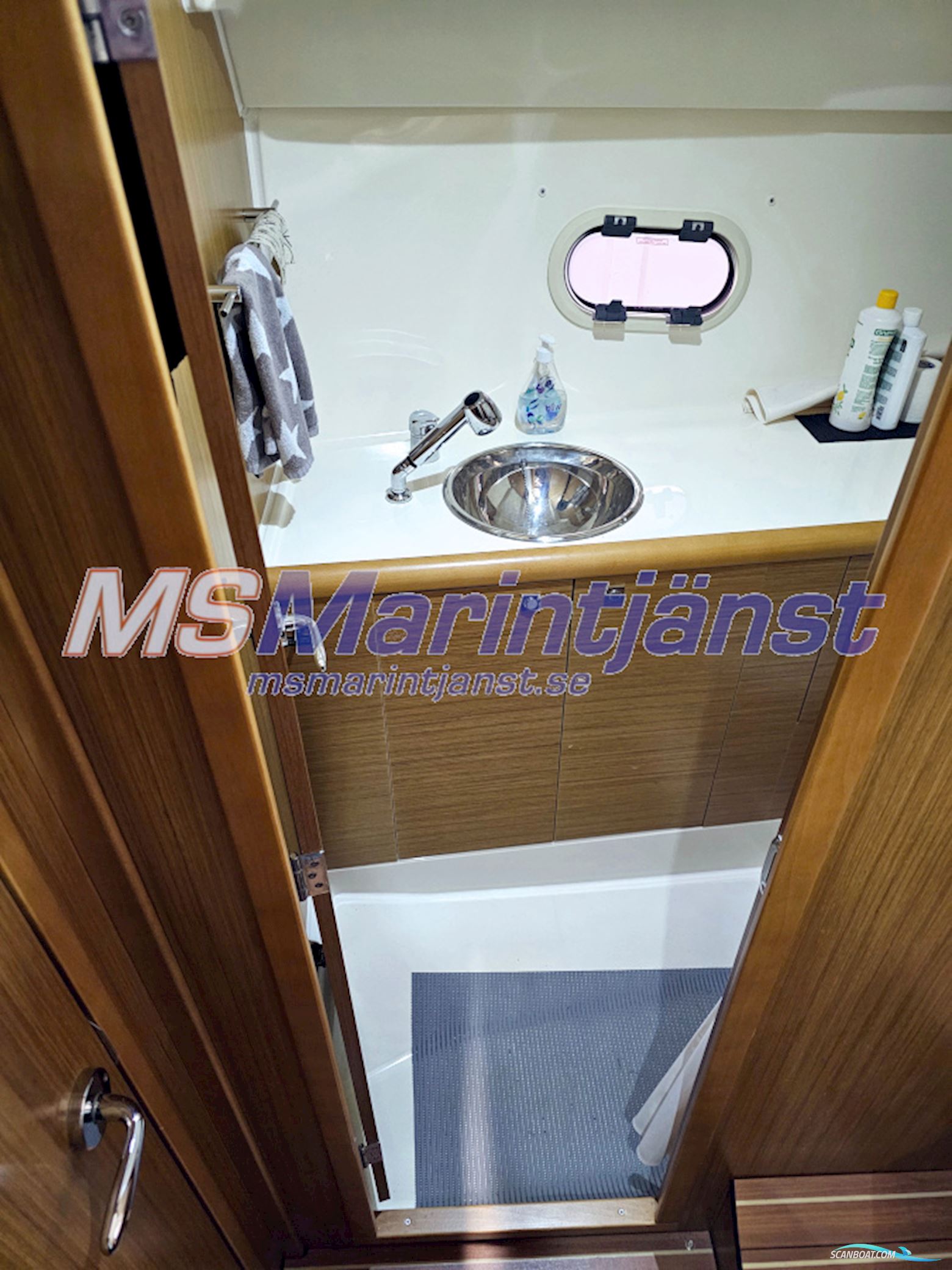 Jeanneau Merry Fisher 10