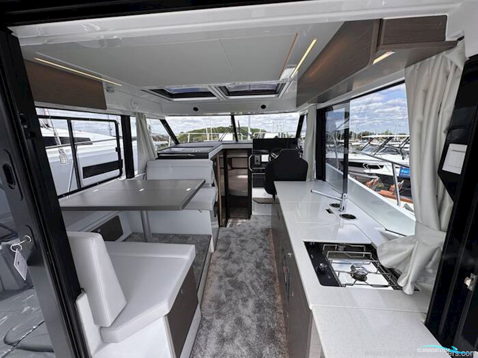 Jeanneau Merry Fisher 1095 Coupe Series 2