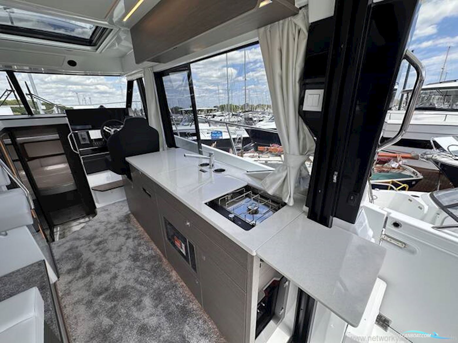 Jeanneau Merry Fisher 1095 Coupe Series 2