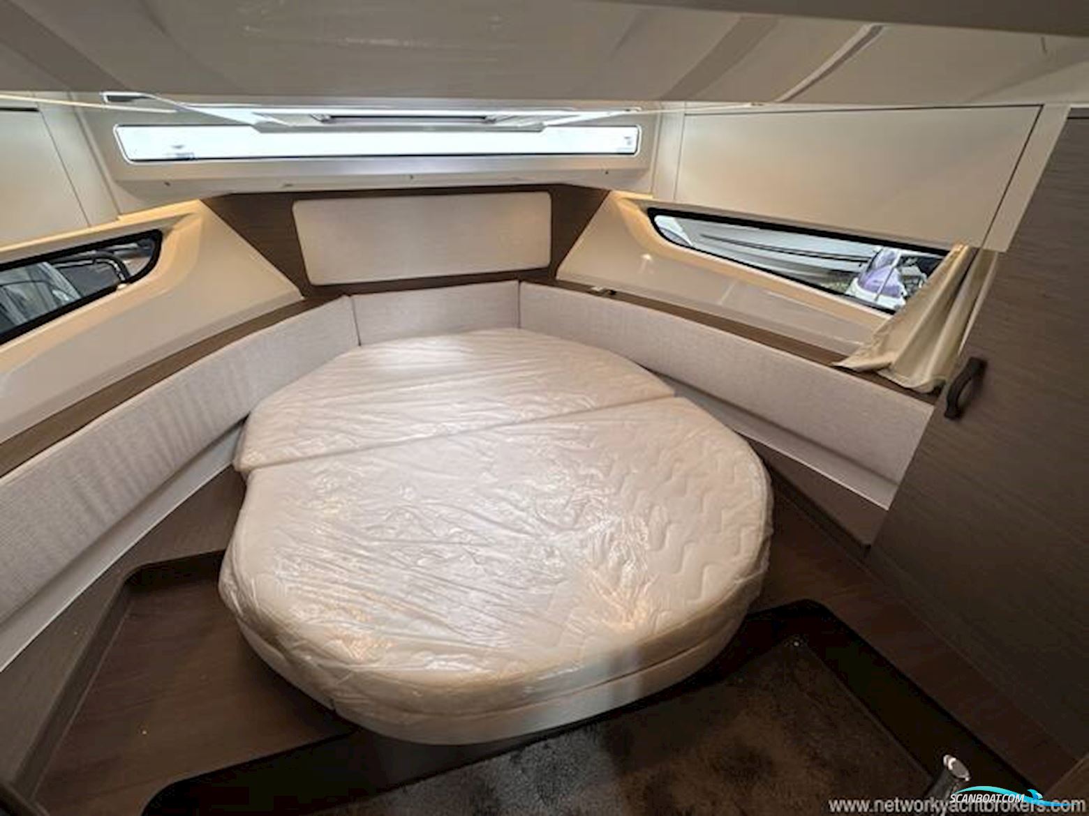Jeanneau Merry Fisher 1095 Coupe Series 2