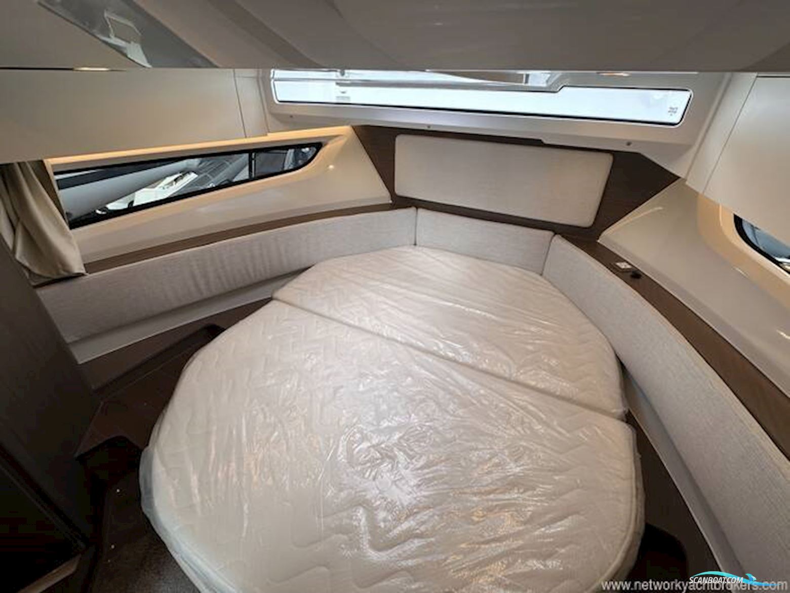 Jeanneau Merry Fisher 1095 Coupe Series 2