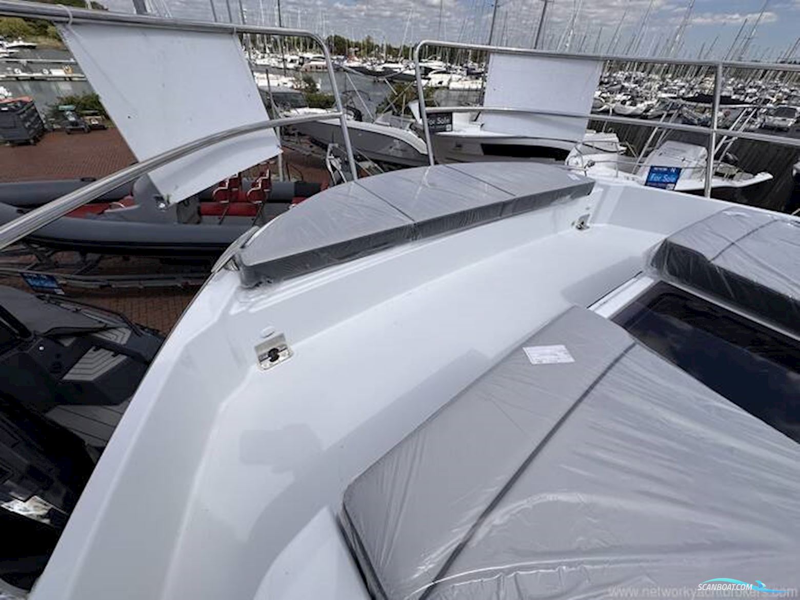 Jeanneau Merry Fisher 1095 Coupe Series 2