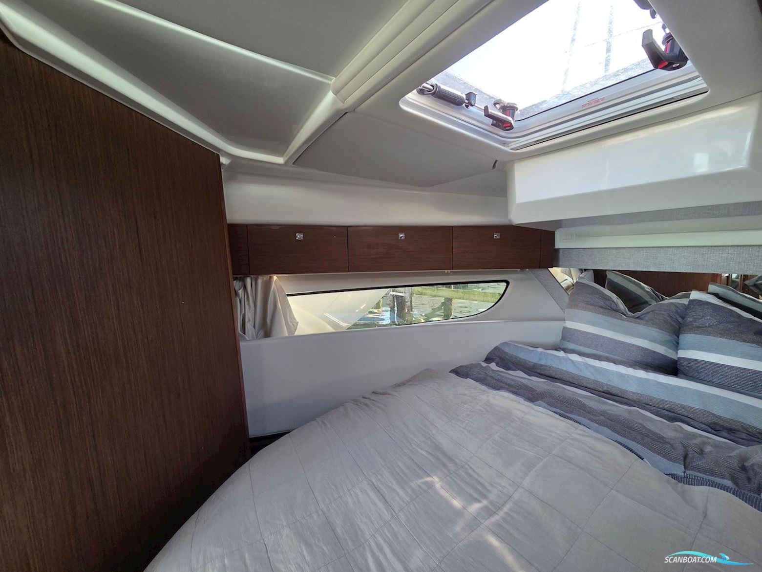 Jeanneau Merry Fisher 1095 Cruiser