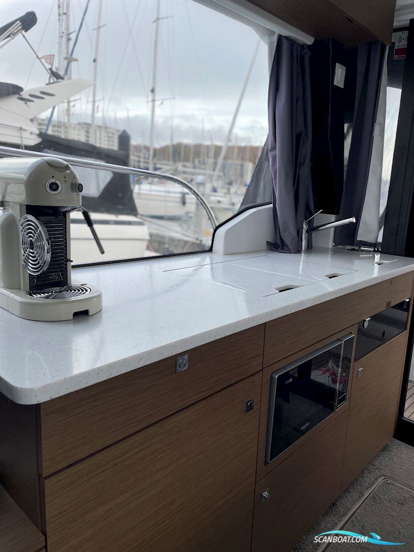 Jeanneau Merry Fisher 1095 Fly