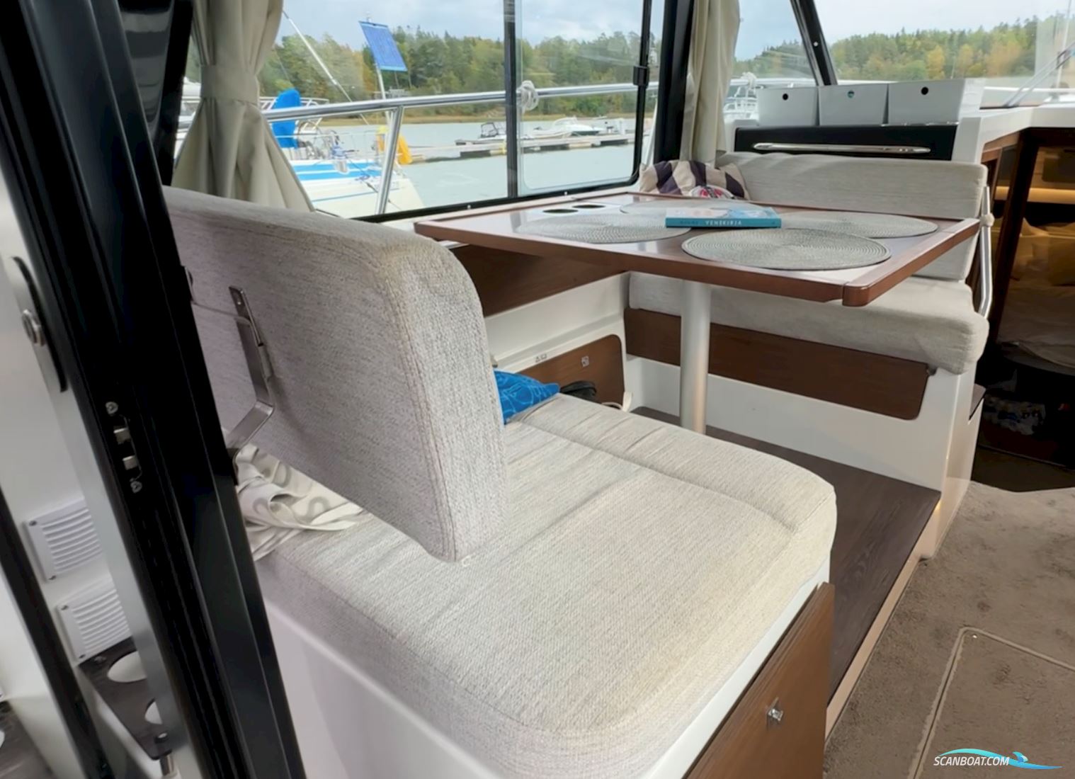 Jeanneau Merry Fisher 1095 Fly