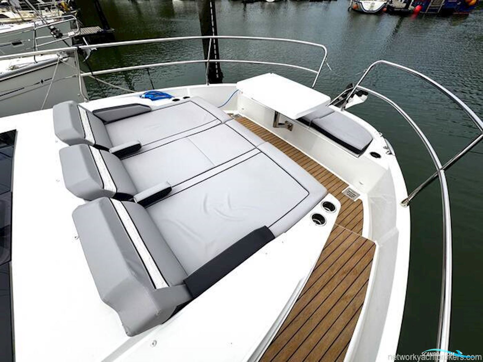 Jeanneau Merry Fisher 1295 Fly