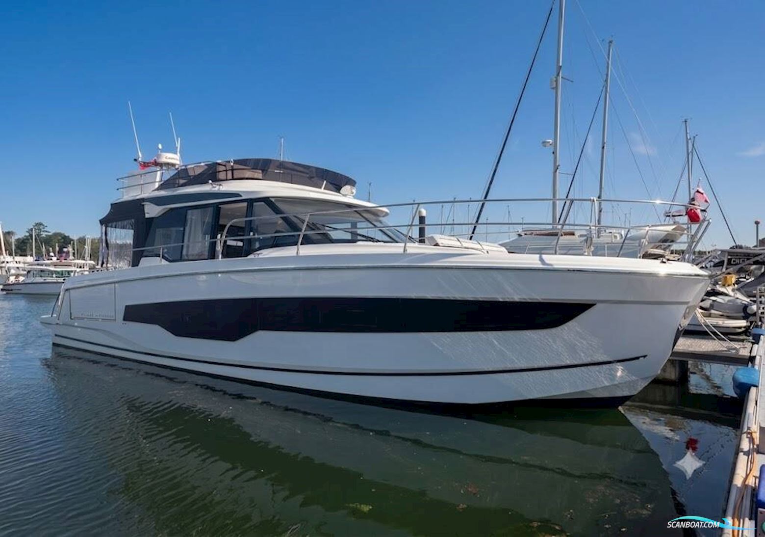 Jeanneau Merry Fisher 1295 Fly Motorboat 2025, with Yamaha engine, United Kingdom