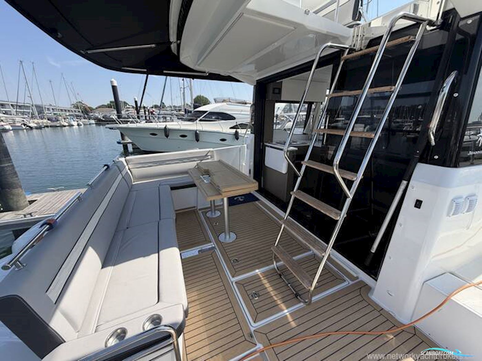 Jeanneau Merry Fisher 1295 Fly