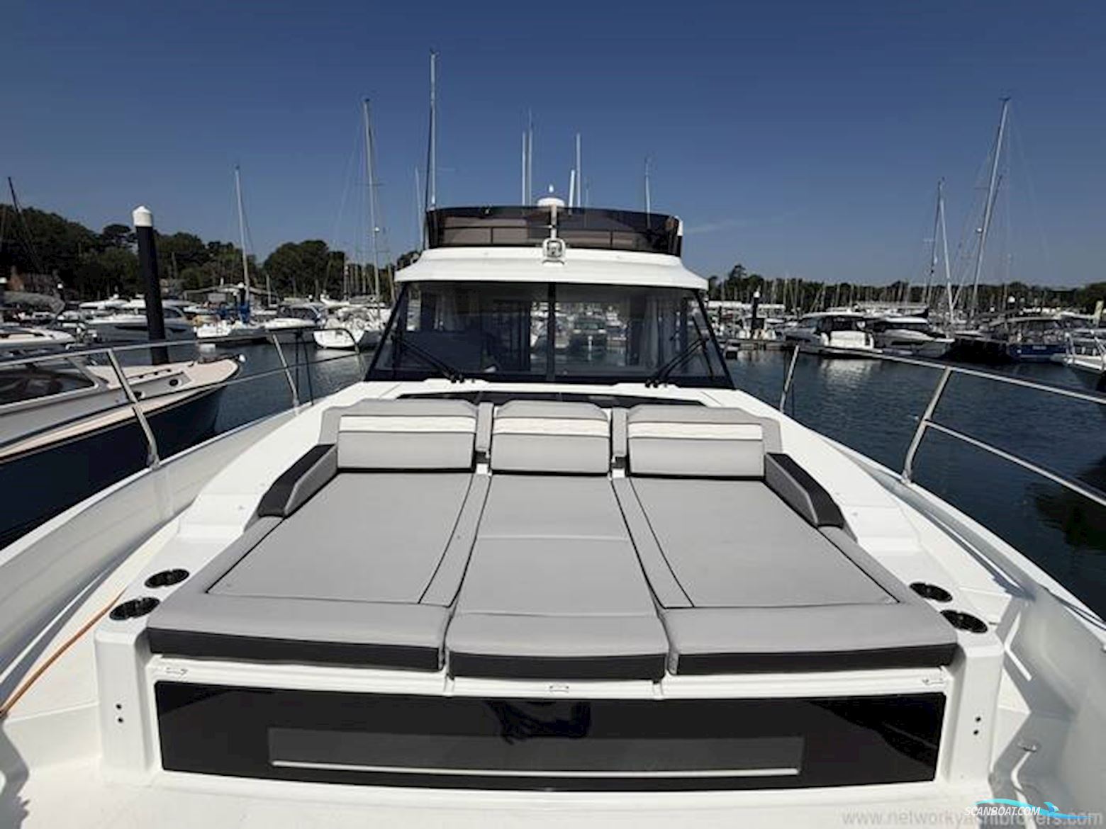 Jeanneau Merry Fisher 1295 Fly