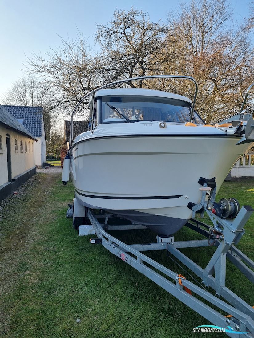 Jeanneau Merry Fisher 605