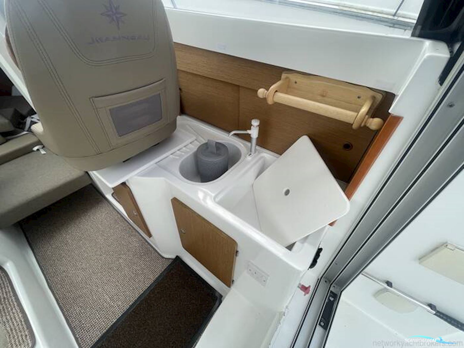 Jeanneau Merry Fisher 645