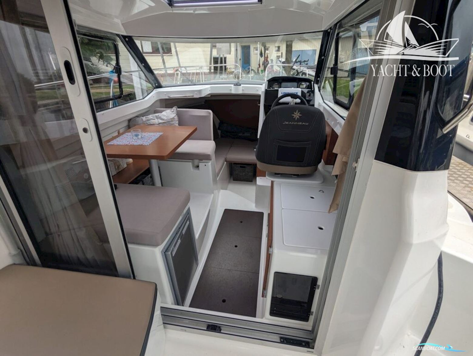 Jeanneau Merry Fisher 695 "Legend"