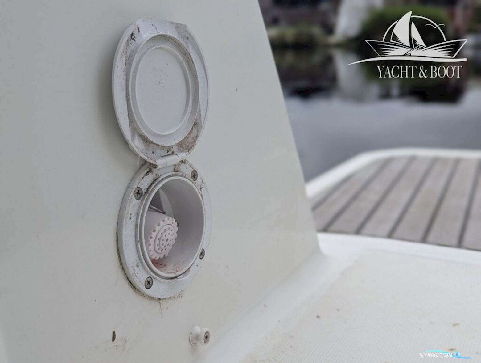 Jeanneau Merry Fisher 695 "Legend"