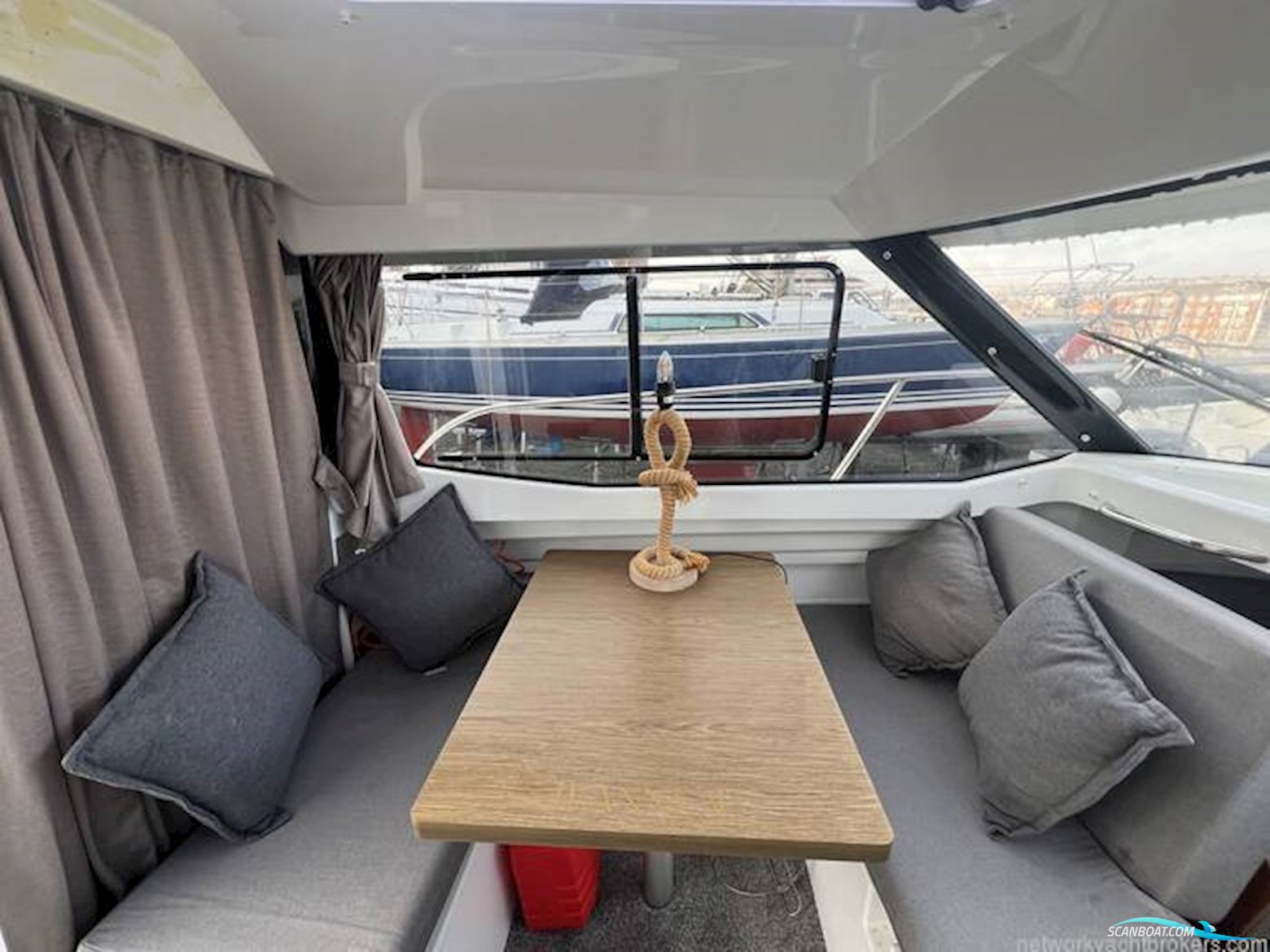 Jeanneau Merry Fisher 695