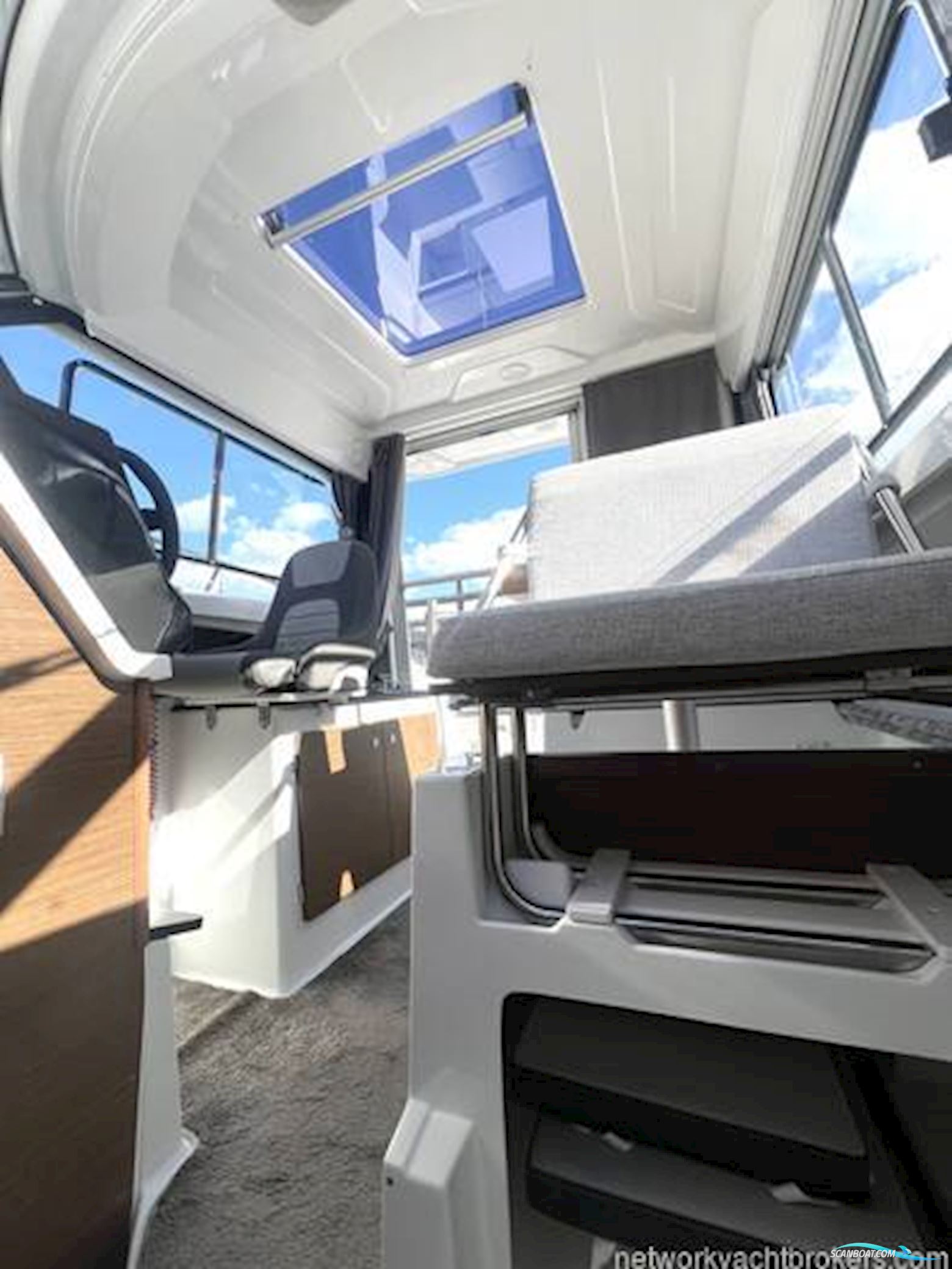 Jeanneau Merry Fisher 695