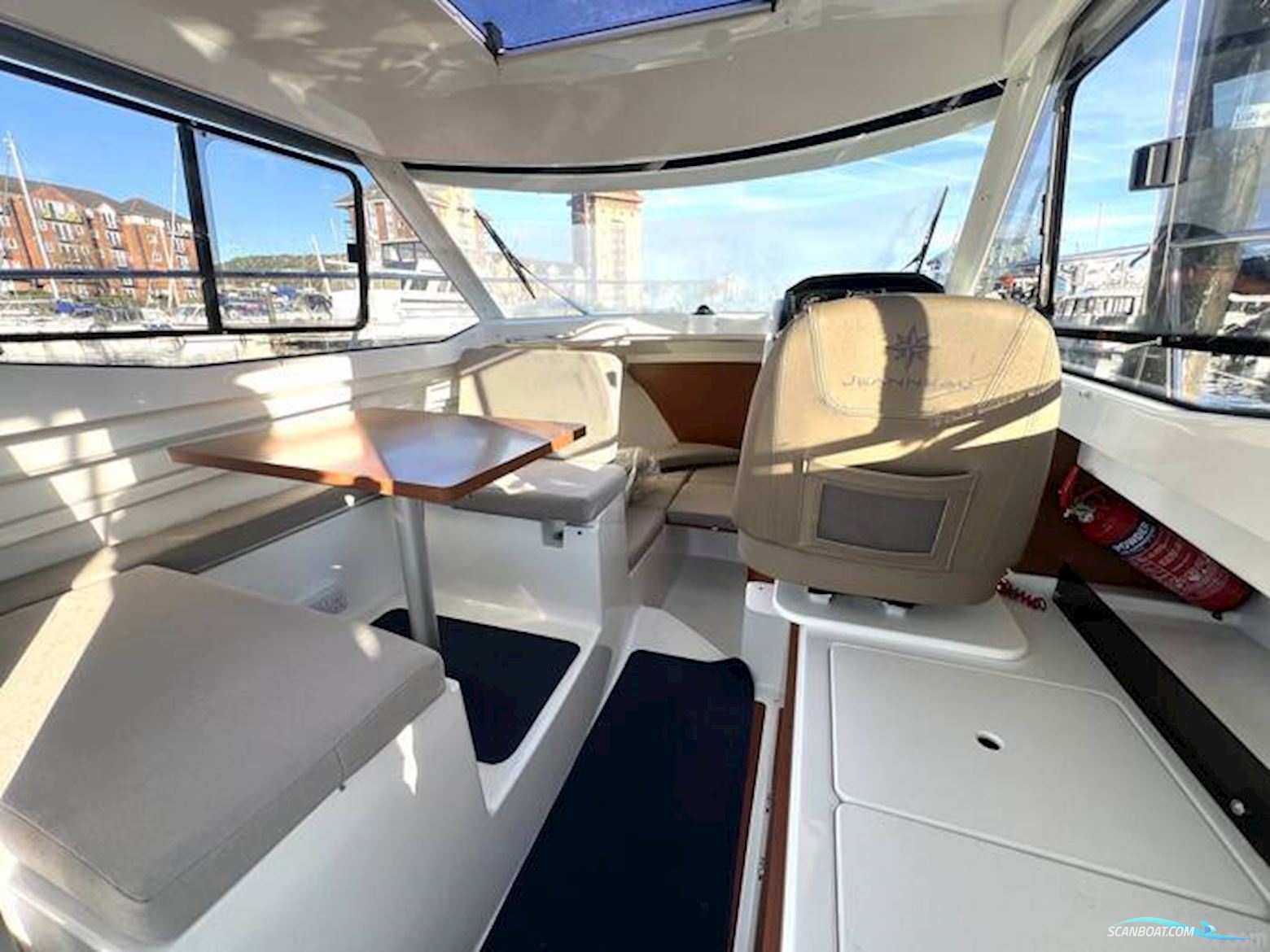 Jeanneau Merry Fisher 695