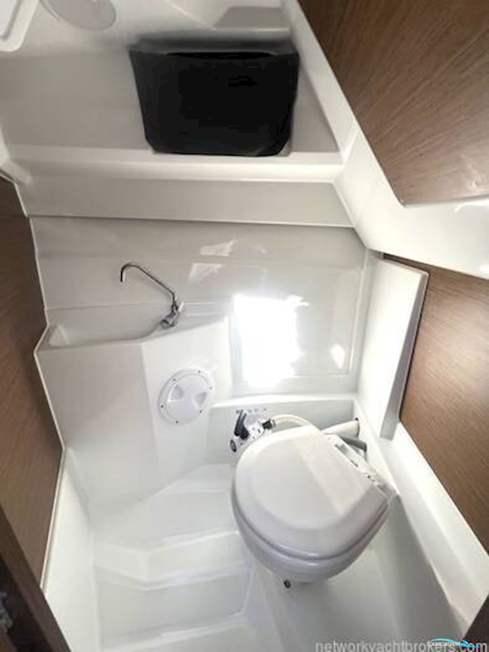 Jeanneau Merry Fisher 695