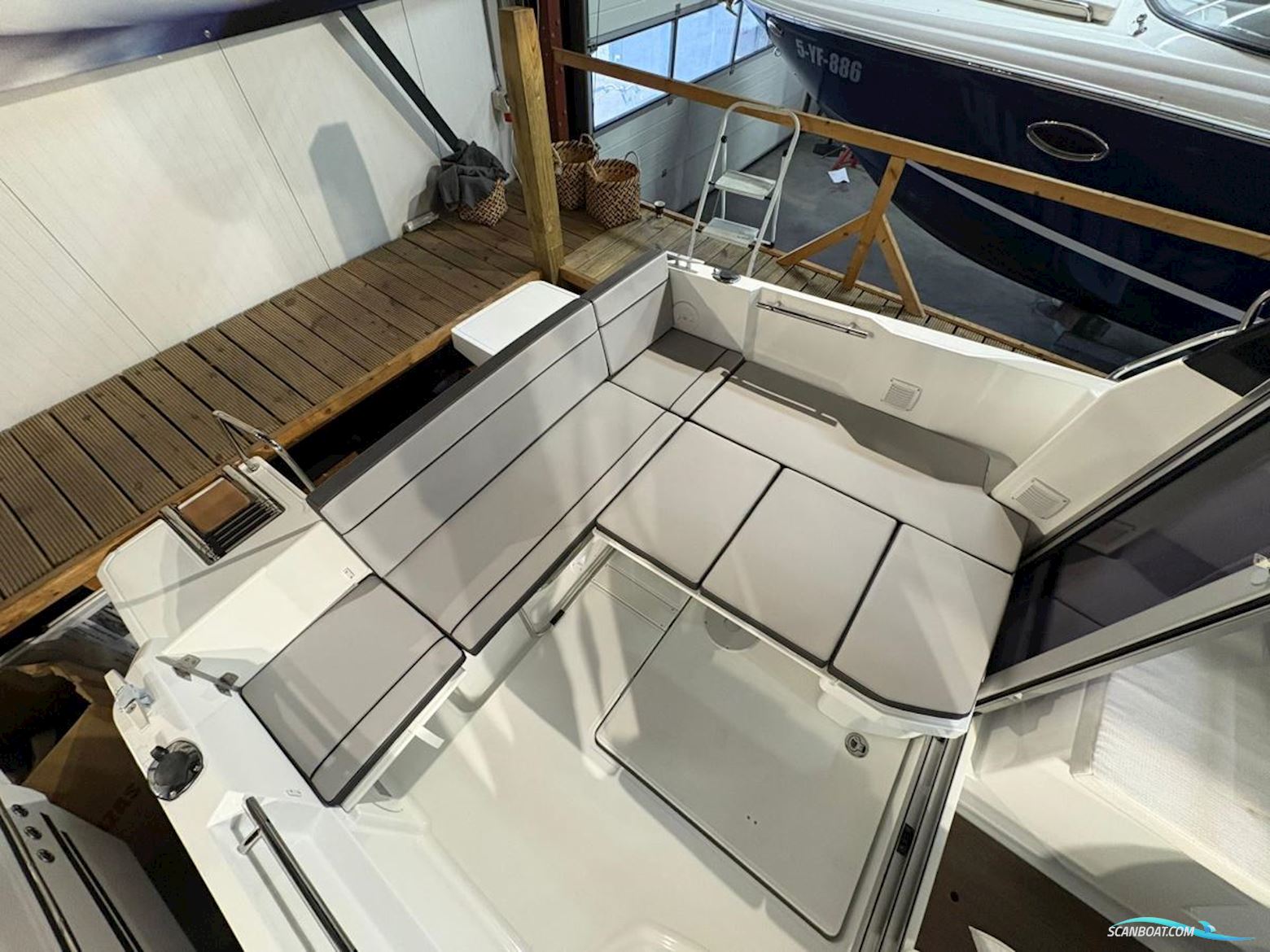 Jeanneau Merry Fisher 695 Serie 2. Dit Schip is Aanwezig op de Suzuki Stand Van Hiswa te Water 2026.