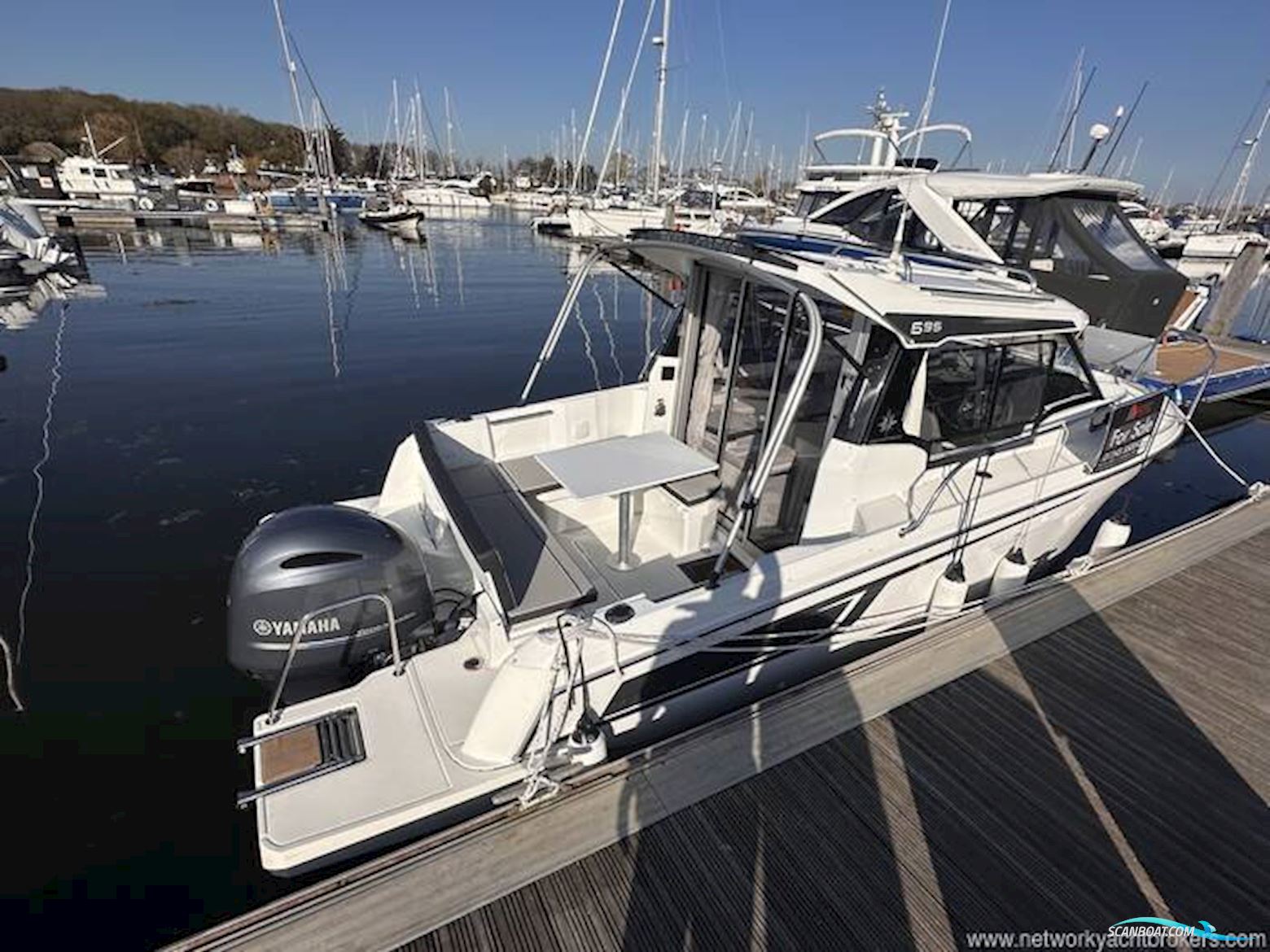 Jeanneau Merry Fisher 695 Series 2