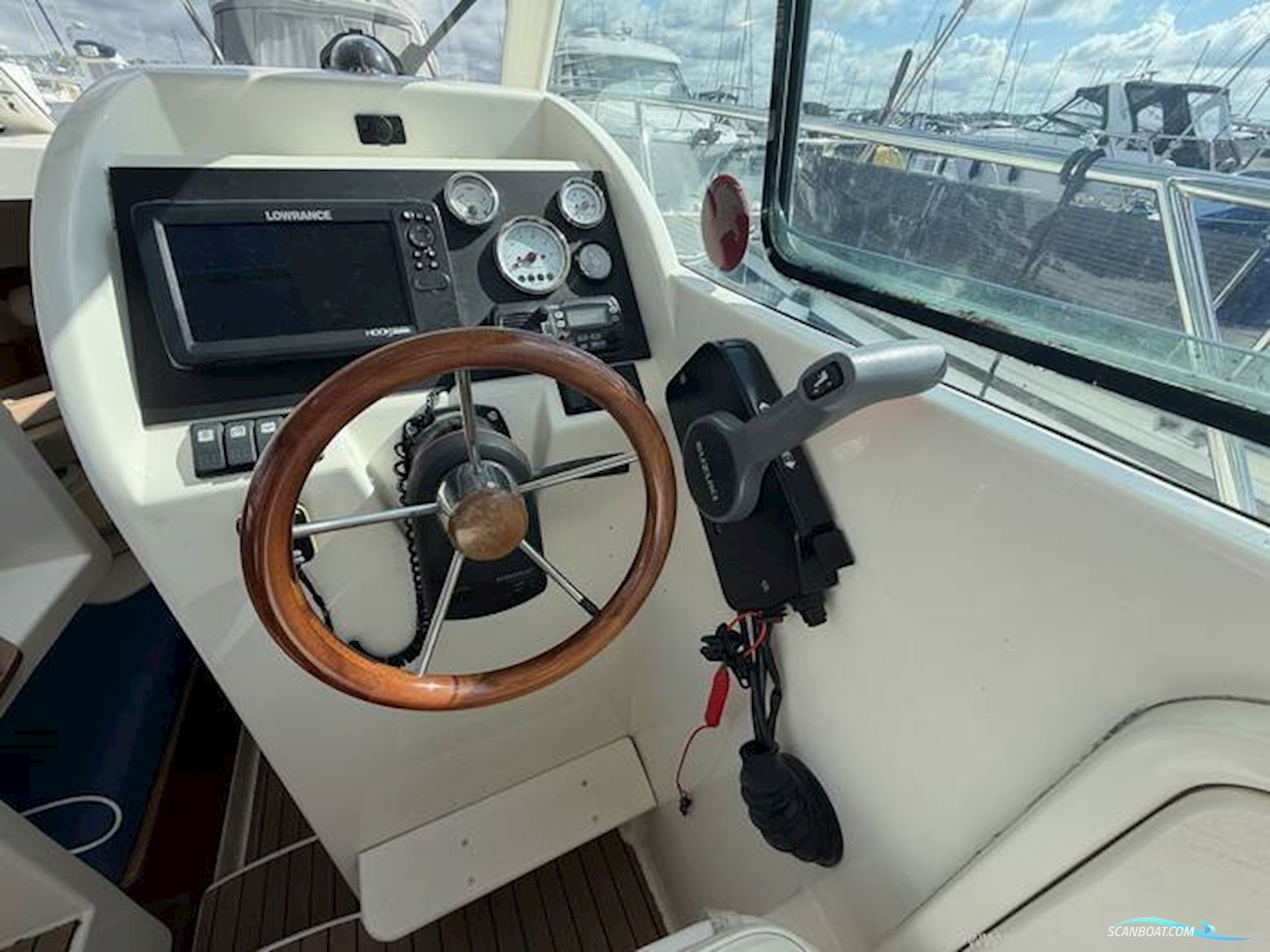 Jeanneau Merry Fisher 725
