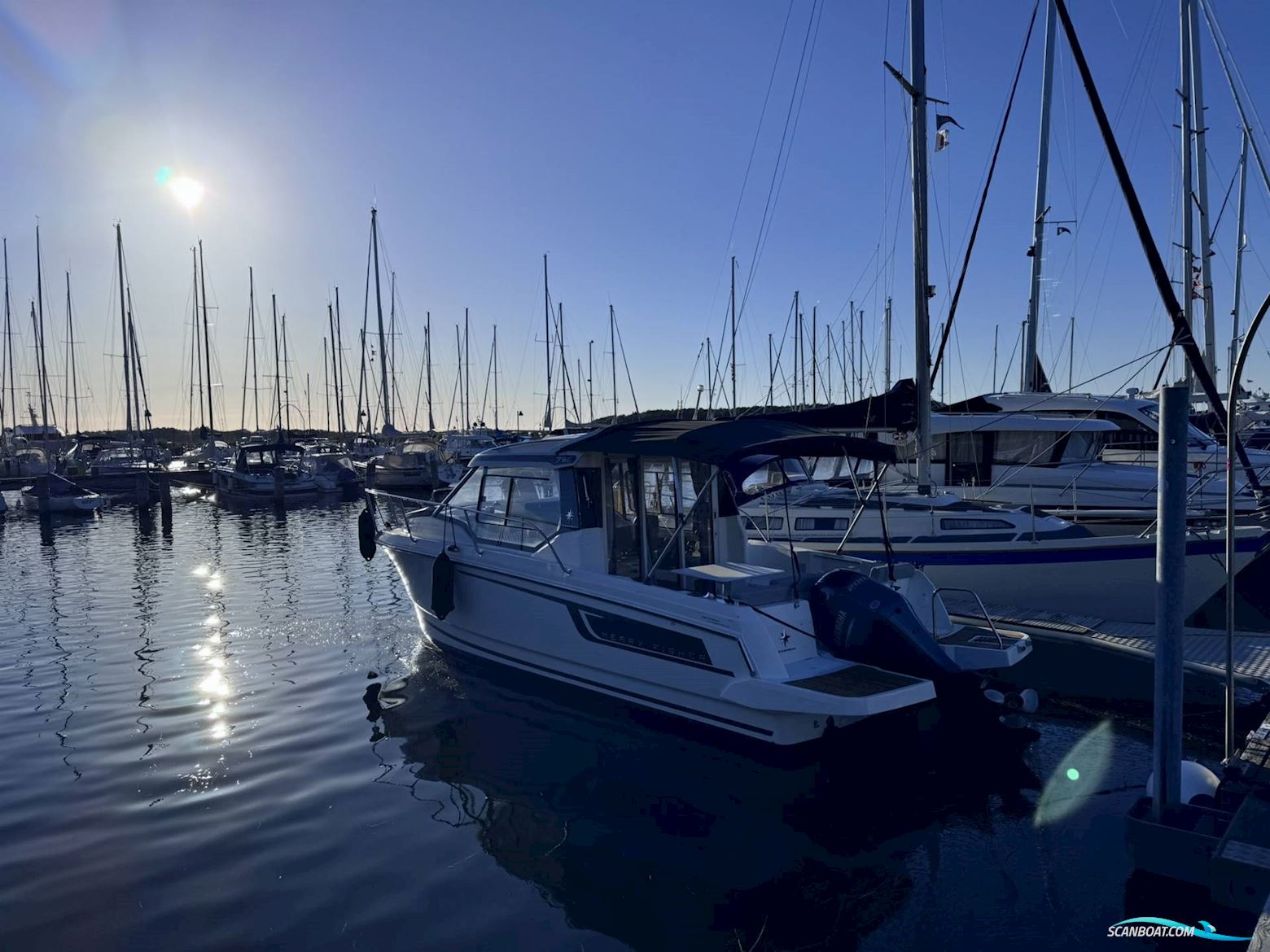 Jeanneau Merry Fisher 795 - 200 HK Yamaha/Udstyr