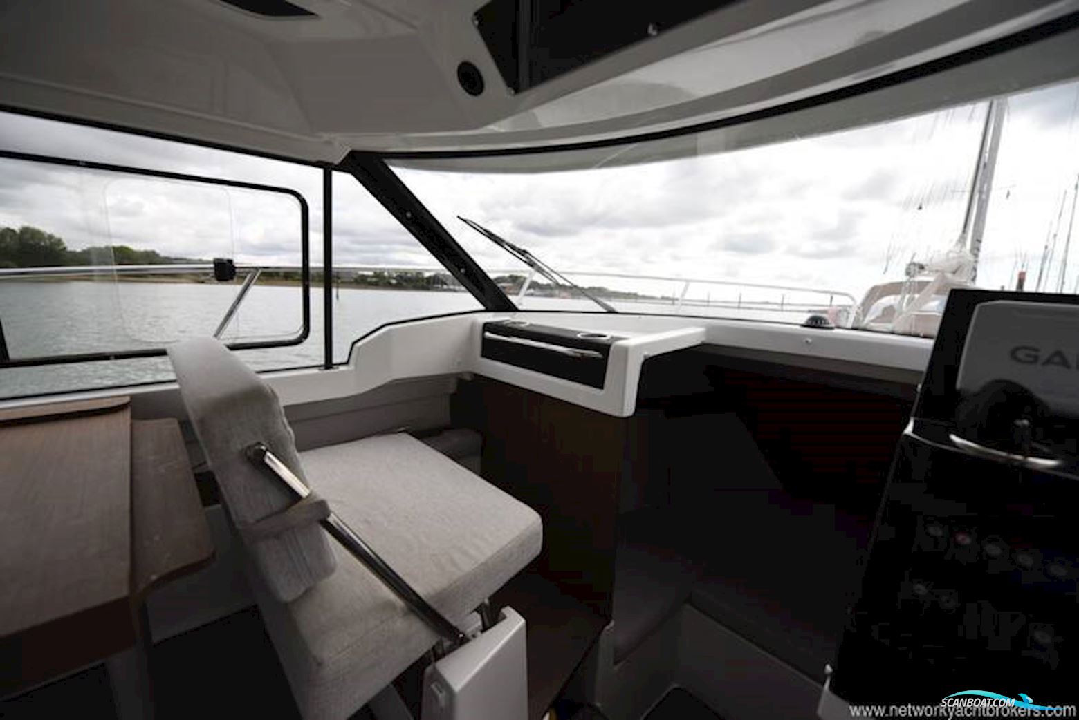 Jeanneau Merry Fisher 795 Series 2