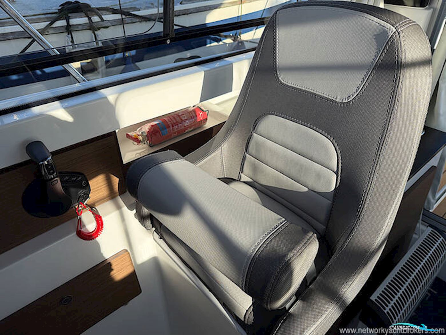 Jeanneau Merry Fisher 795 Series 2