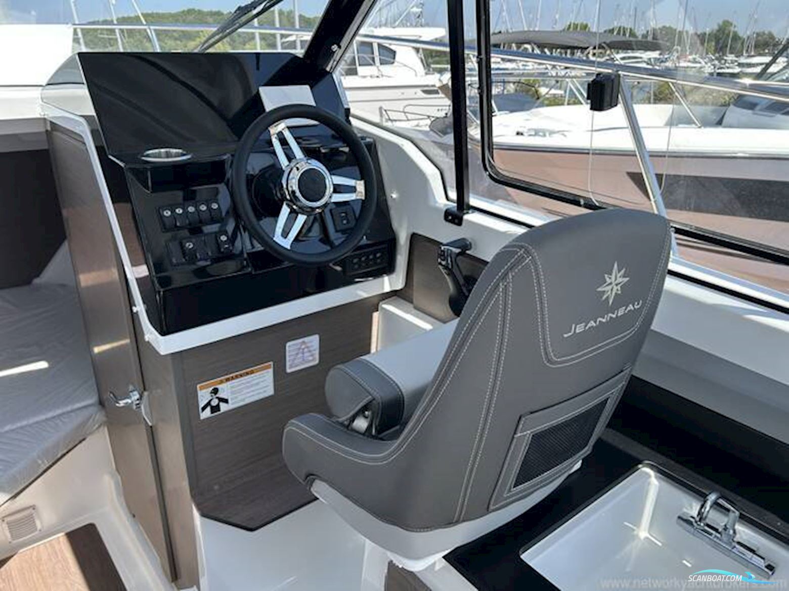 Jeanneau Merry Fisher 795 Series 2