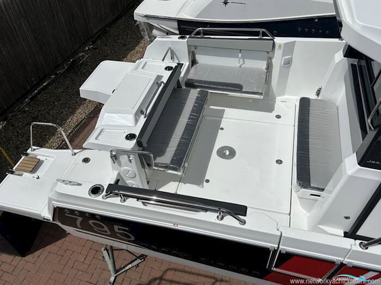 Jeanneau Merry Fisher 795 Sport