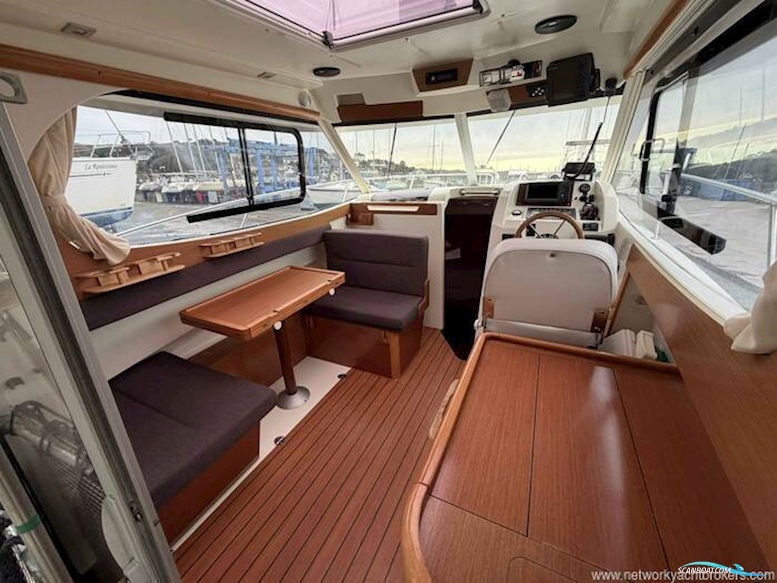 Jeanneau Merry Fisher 815
