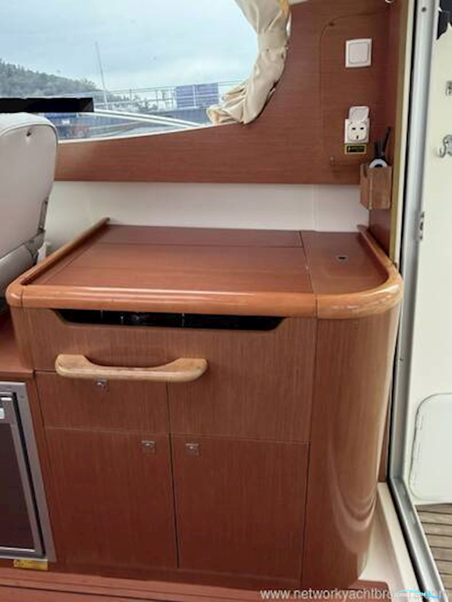 Jeanneau Merry Fisher 815